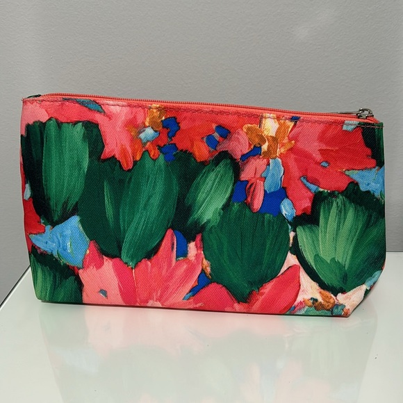 Clinique Makeup Bag - Picture 2 of 2